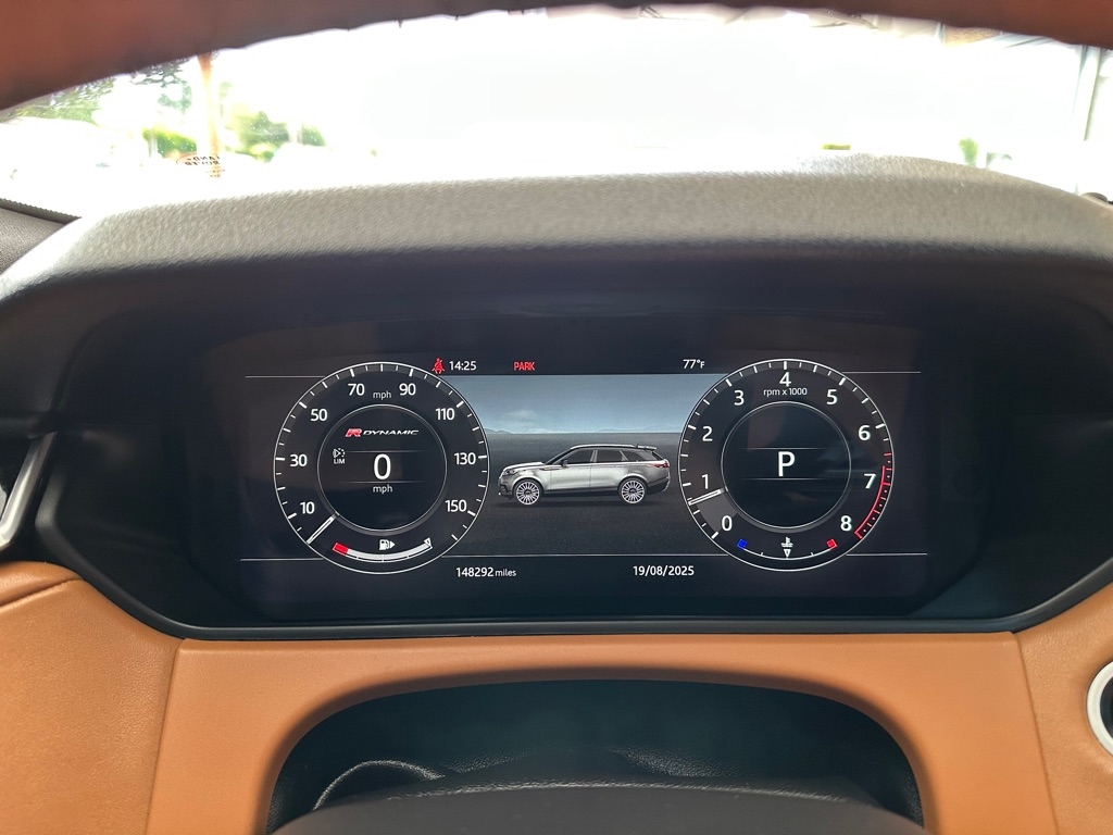 Land Rover Range Rover Velar R-Dynamic SE 2018 Land Rover Range Rover Velar R-Dynamic SE 2018