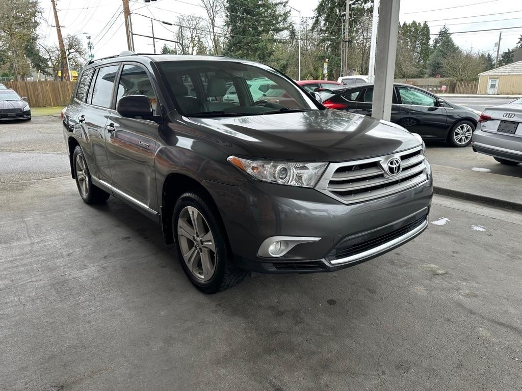 Toyota Highlander Limited 2WD 2013