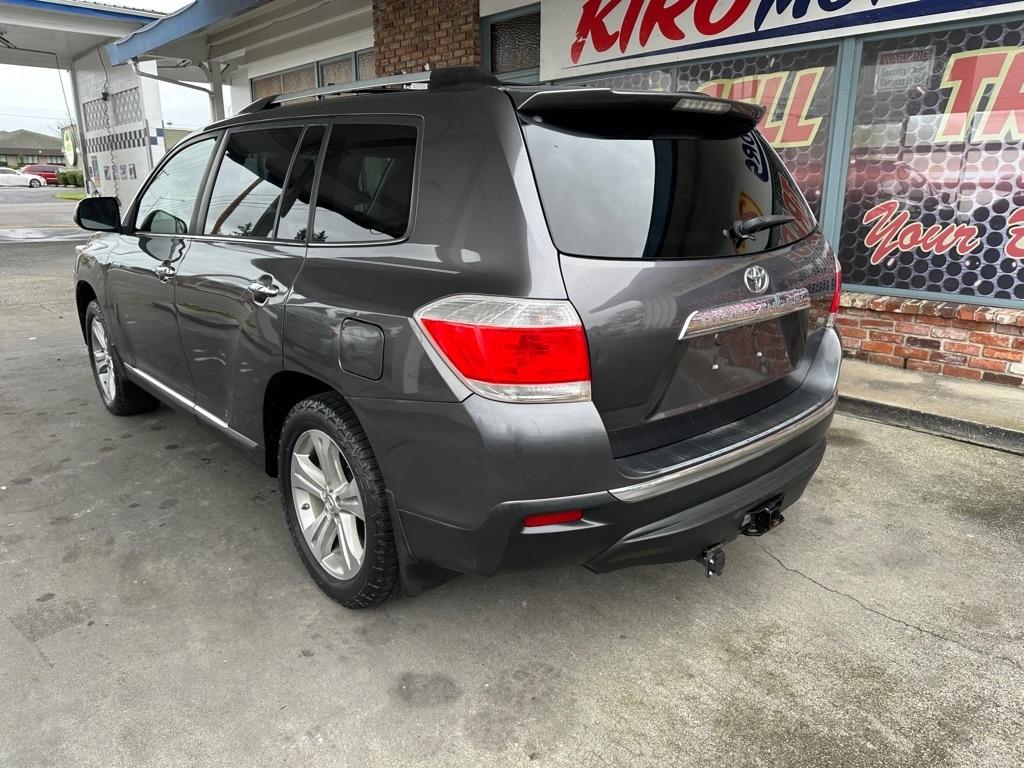 Toyota Highlander Limited 2WD 2013