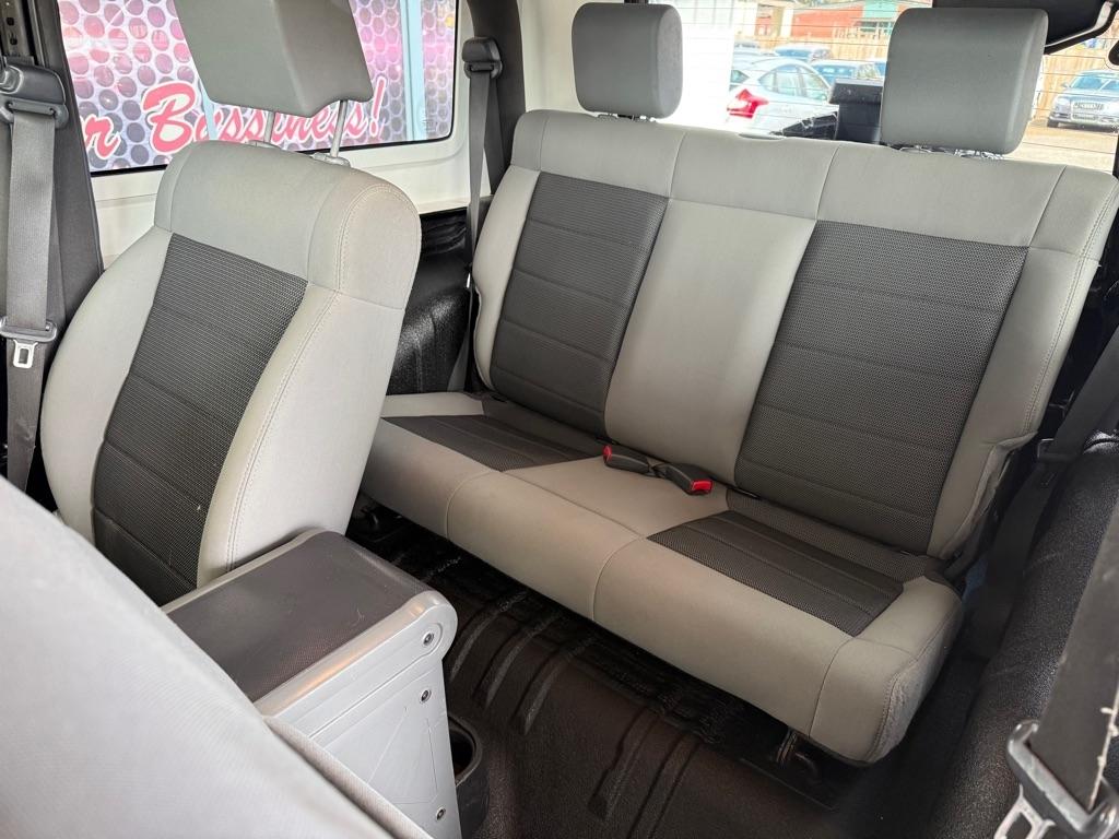 Jeep Wrangler Sport 4WD 2010