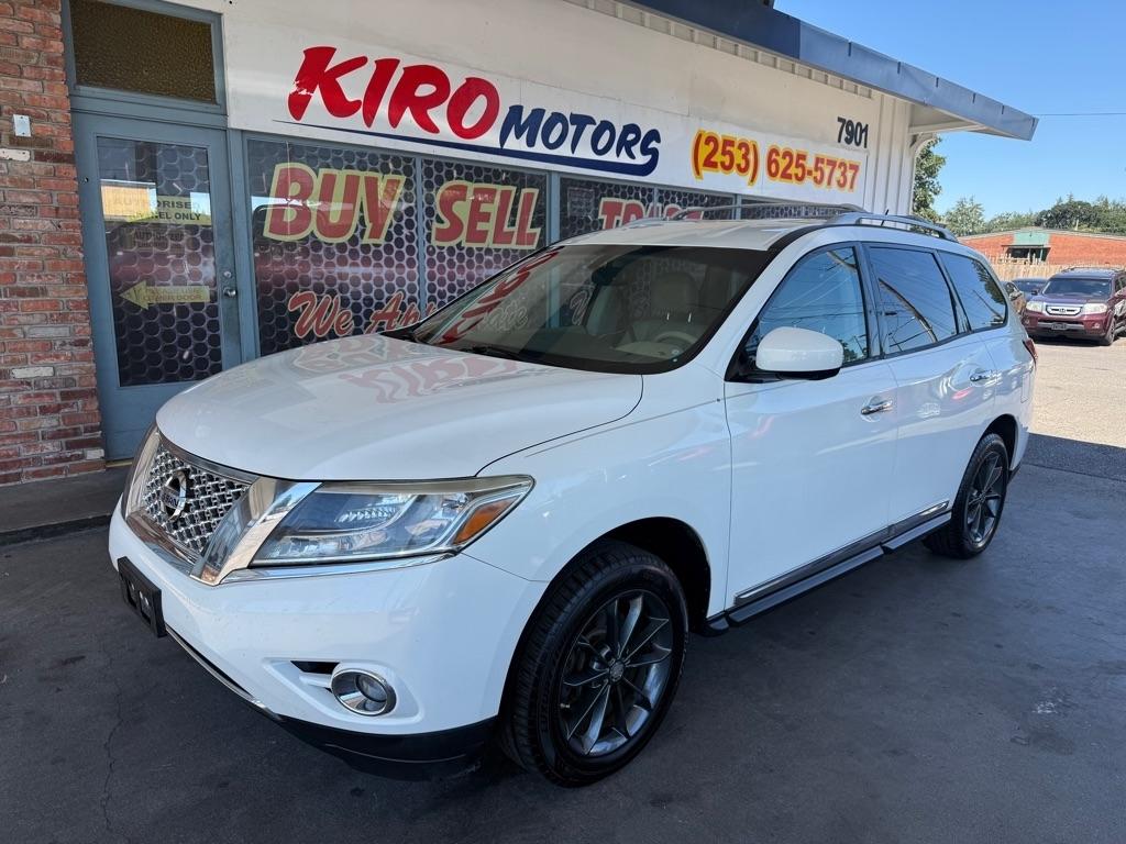 2013 Nissan Pathfinder Platinum 2WD's photo