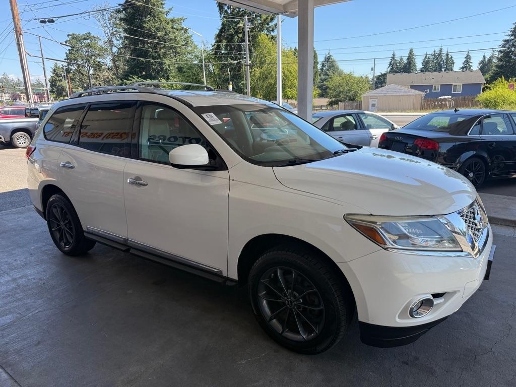 Nissan Pathfinder S 2WD 2013