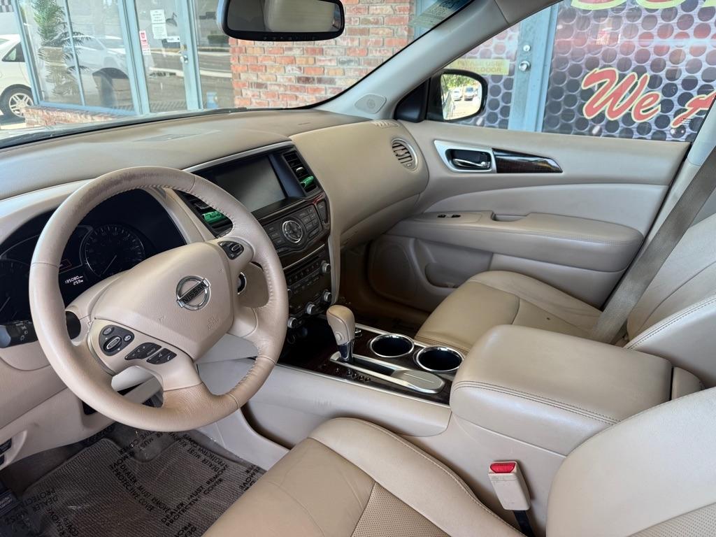 Nissan Pathfinder S 2WD 2013
