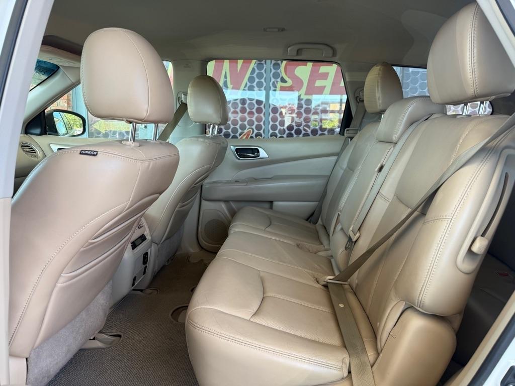 Nissan Pathfinder S 2WD 2013
