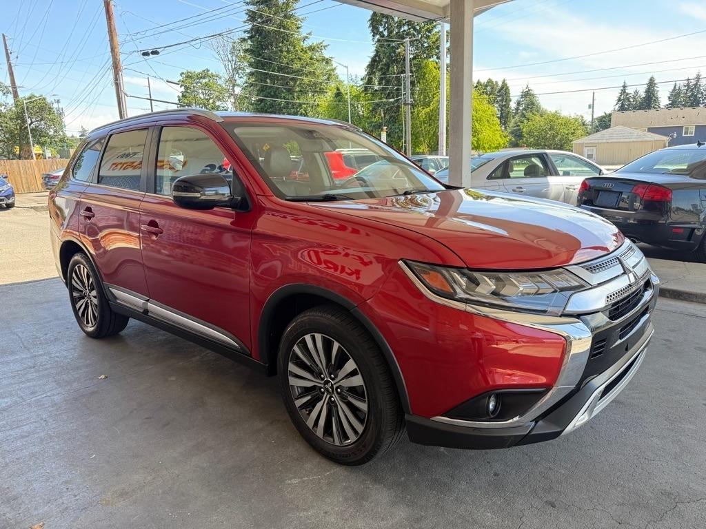 Mitsubishi Outlander SE 2WD 2019