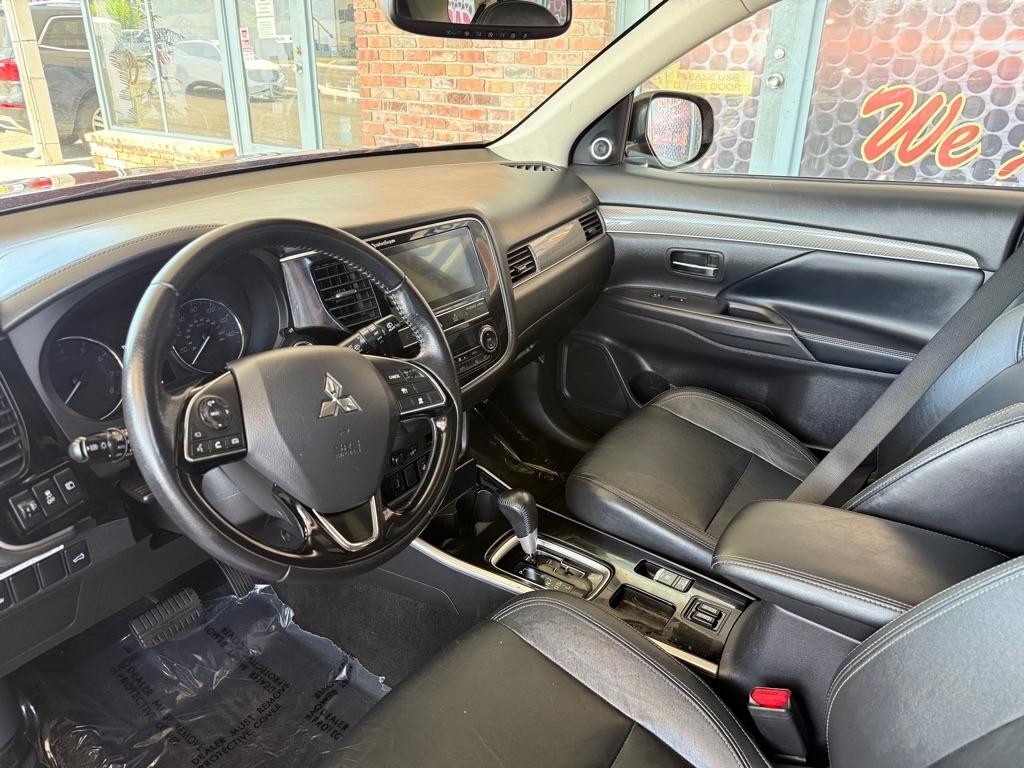 Mitsubishi Outlander SE 2WD 2019