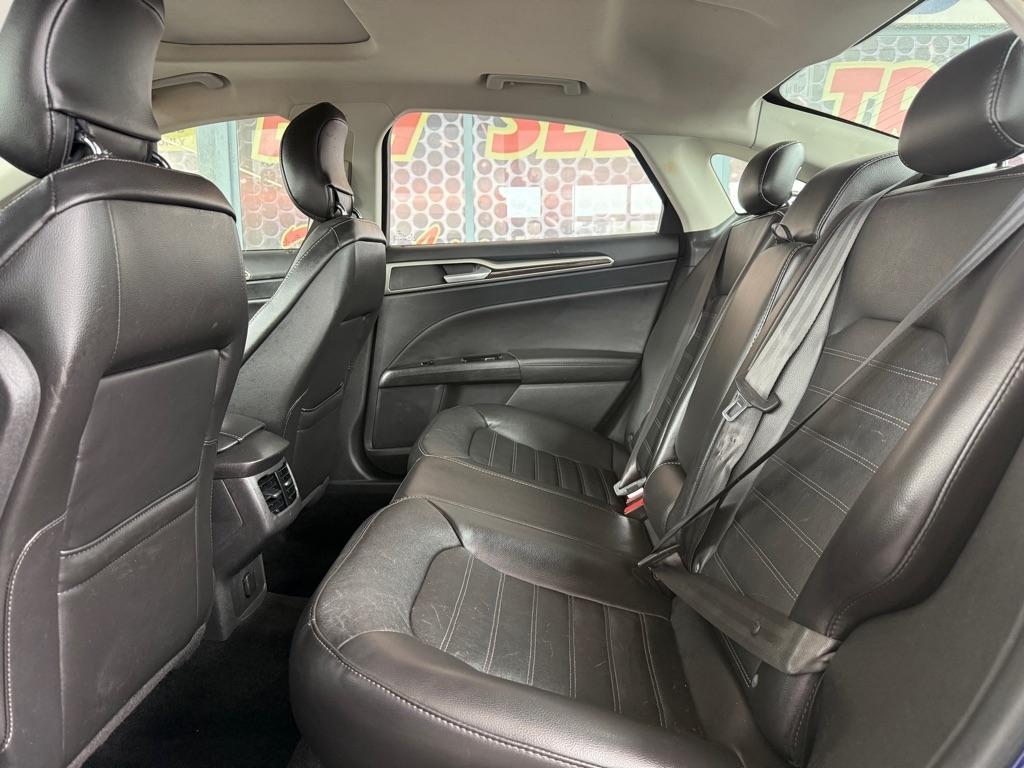 Ford Fusion SE 2015