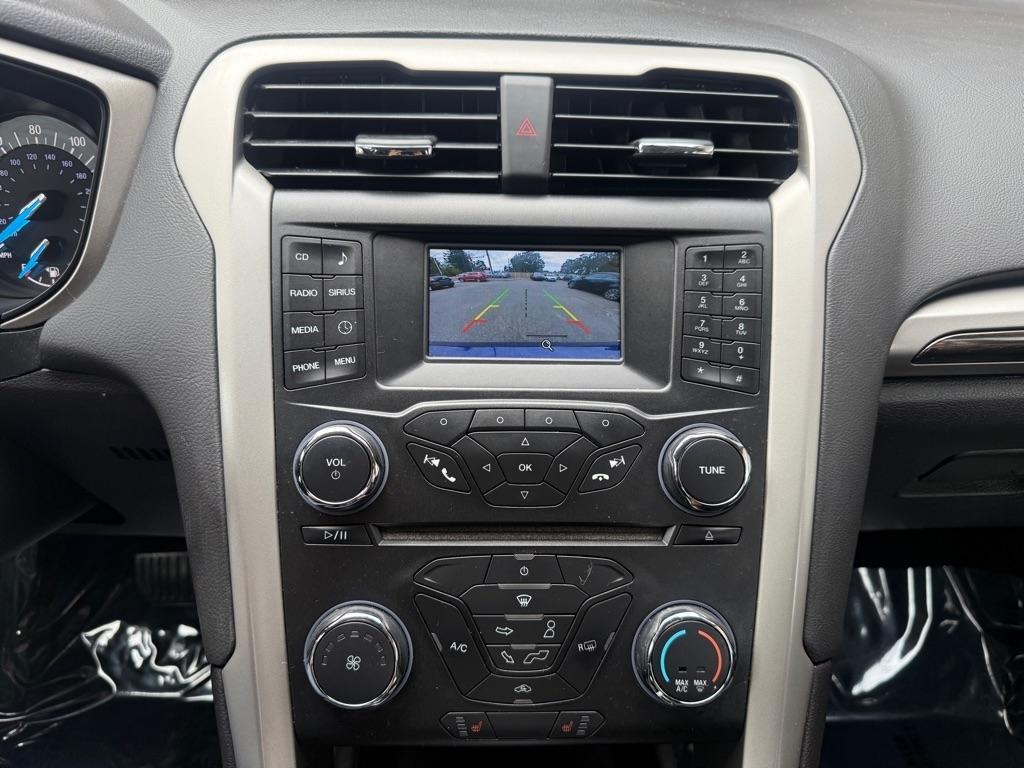 Ford Fusion SE 2015