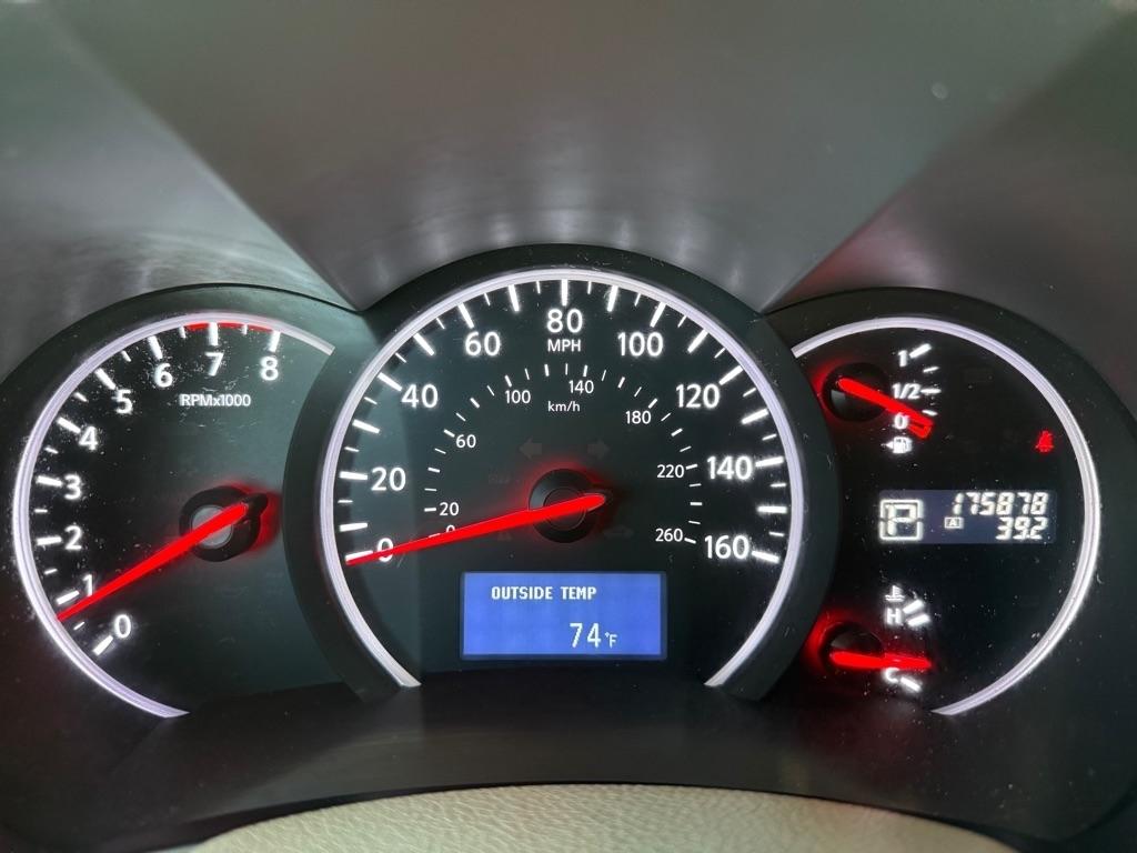 Nissan Quest 3.5 S 2012