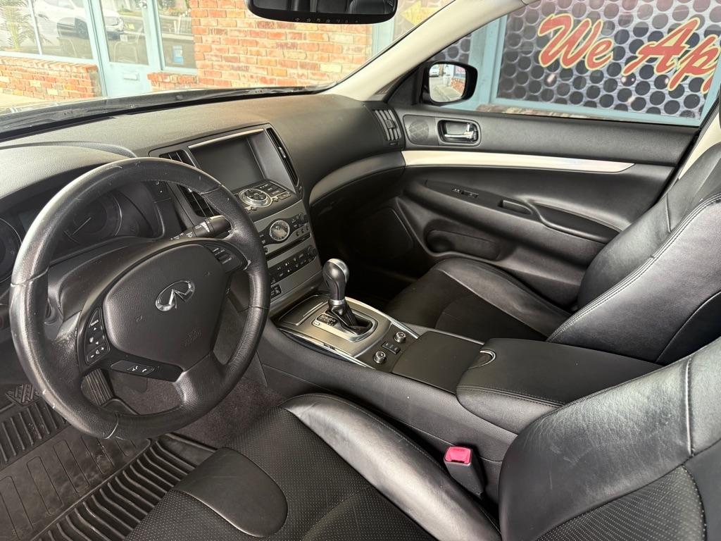 Infiniti G Sedan G25x AWD 2011