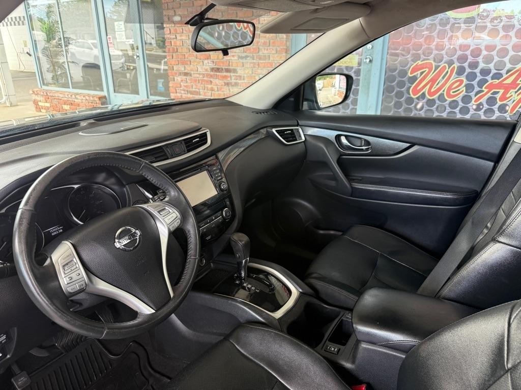 Nissan Rogue  2016