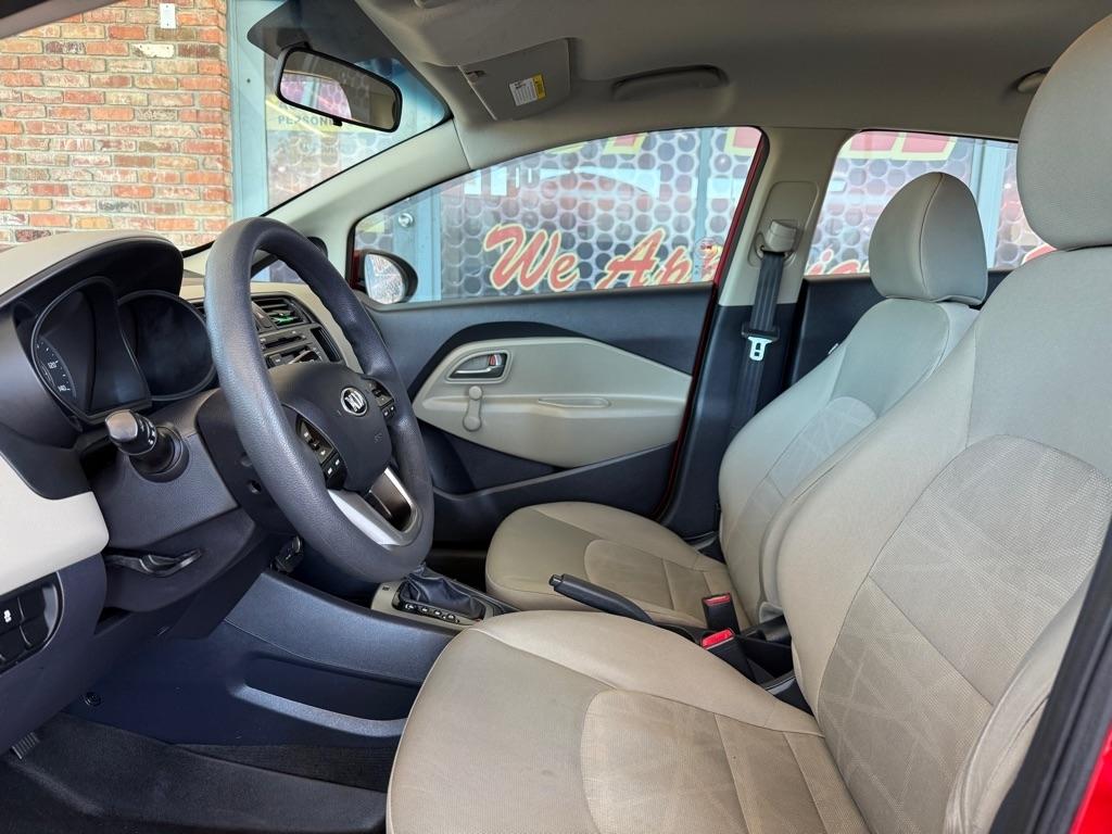 Kia Rio LX 2014
