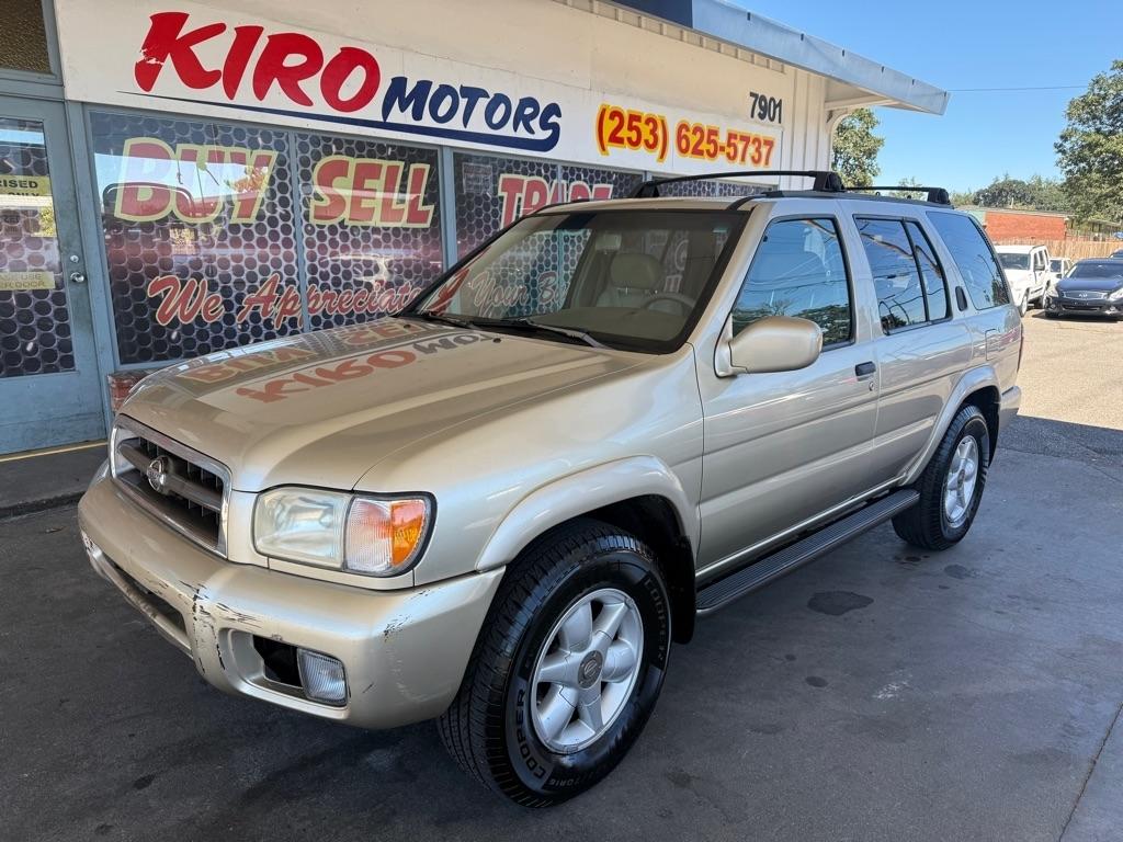 2000 Nissan Pathfinder LE 4WD