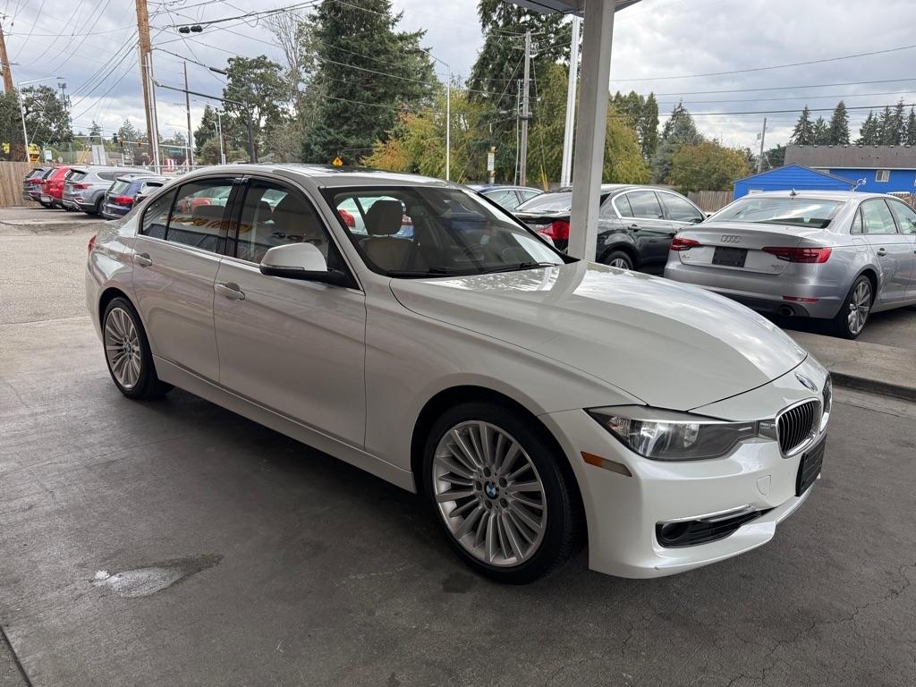 BMW 3-Series 328i Sedan 2013