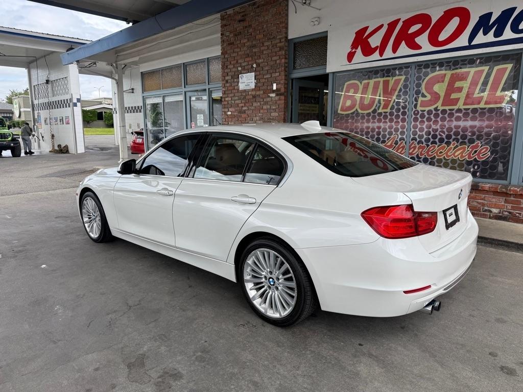 BMW 3-Series 328i Sedan 2013
