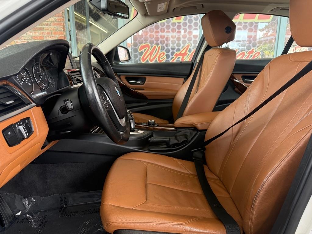 BMW 3-Series 328i Sedan 2013