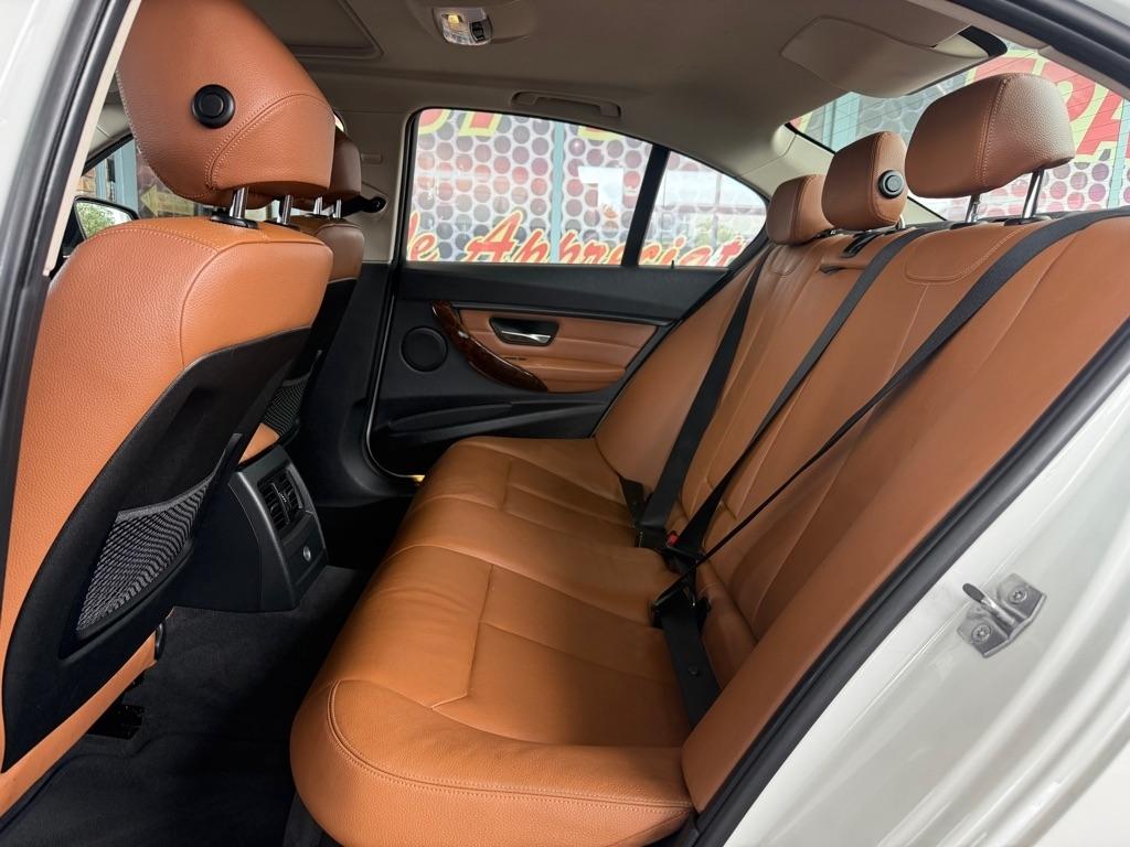 BMW 3-Series 328i Sedan 2013