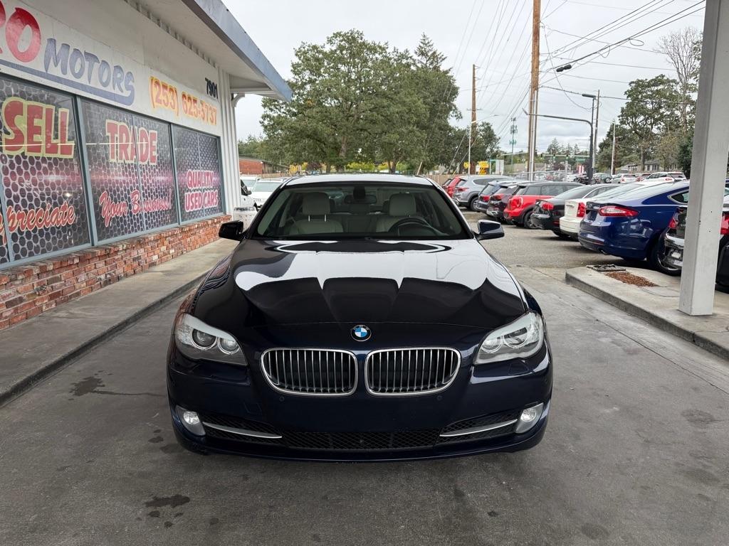 BMW 5-Series 528i 2012