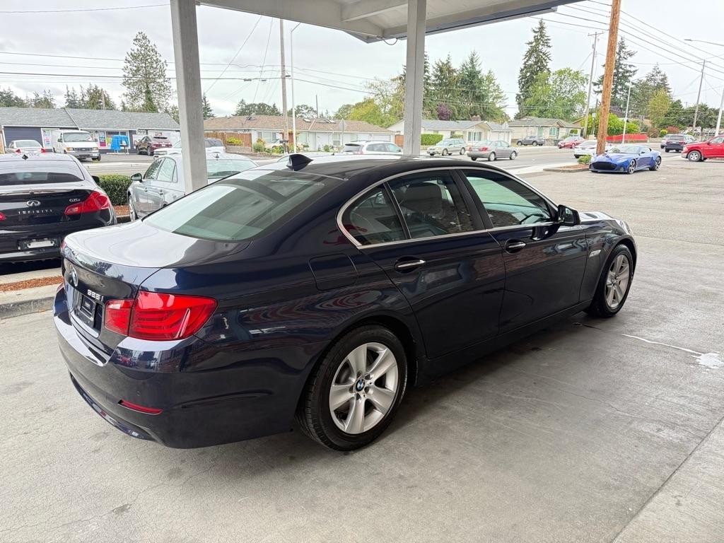 BMW 5-Series 528i 2012