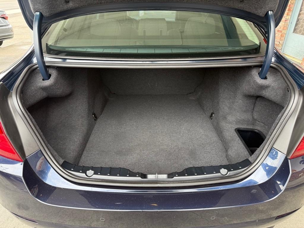 BMW 5-Series 528i 2012