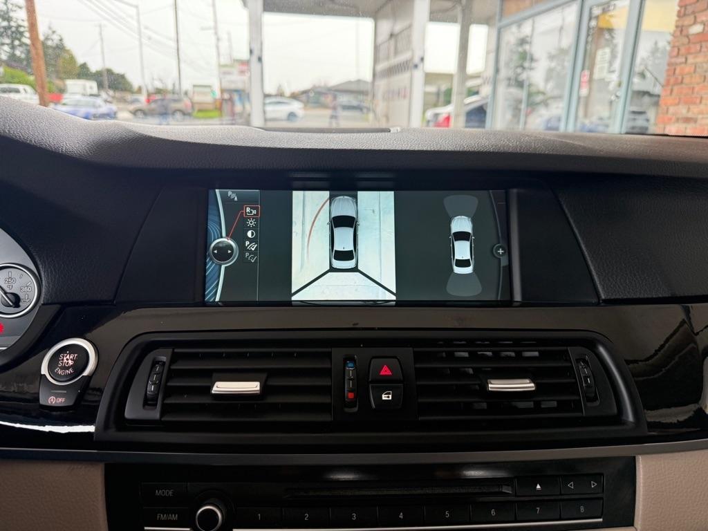 BMW 5-Series 528i 2012
