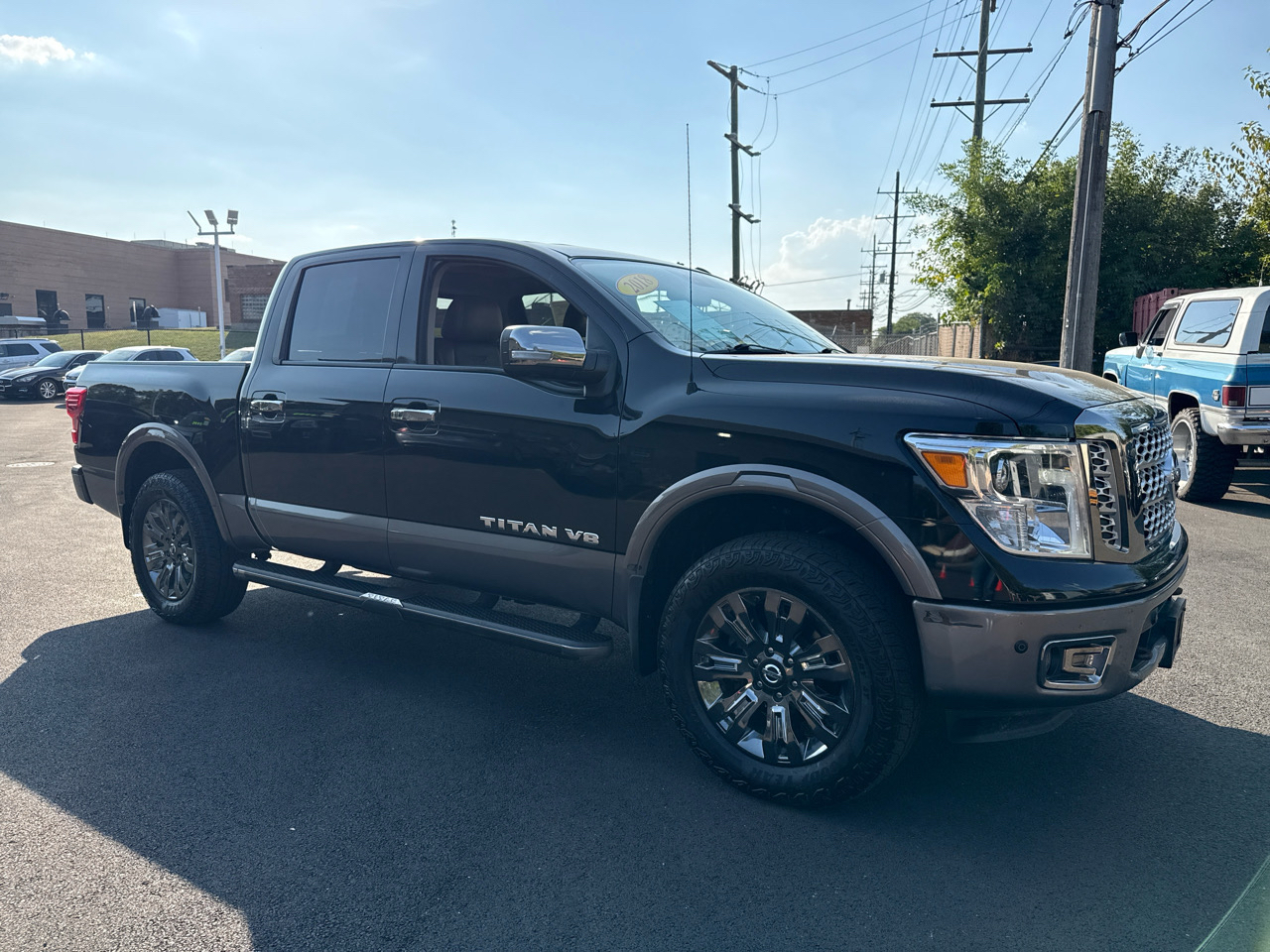Nissan Titan PRO-4X Crew Cab 4WD 2018