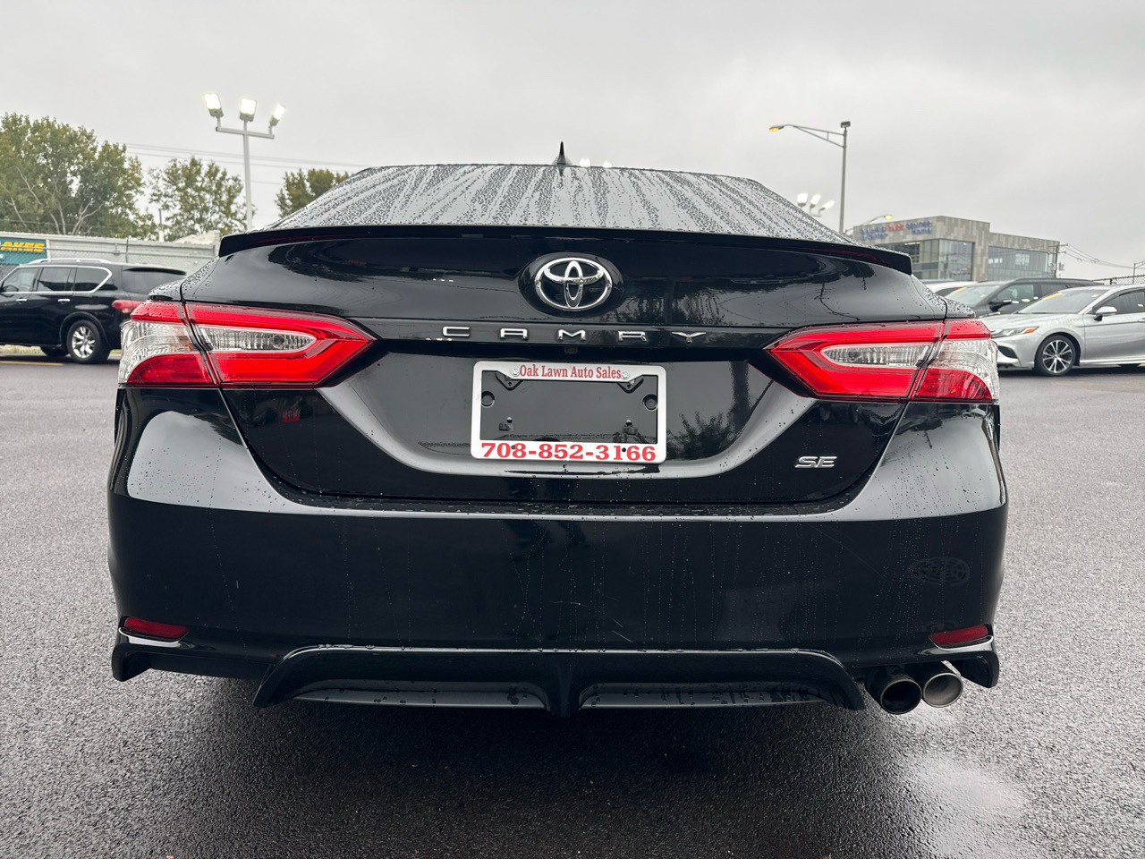 Toyota Camry SE 2020