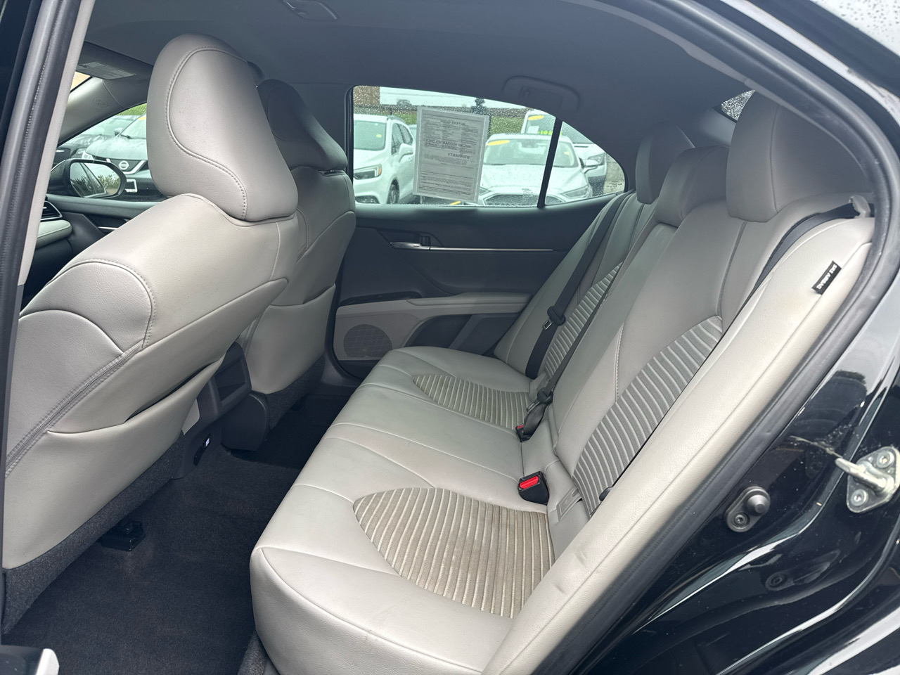Toyota Camry SE 2020