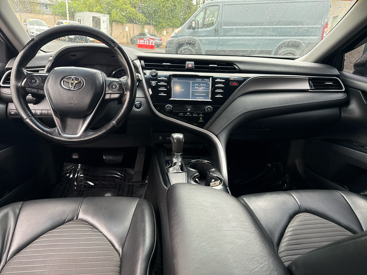 Toyota Camry XLE 2019
