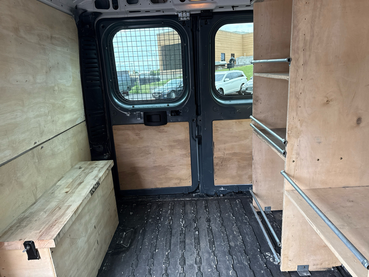 RAM Promaster 1500 Low Roof Tradesman 136-in. WB 2015