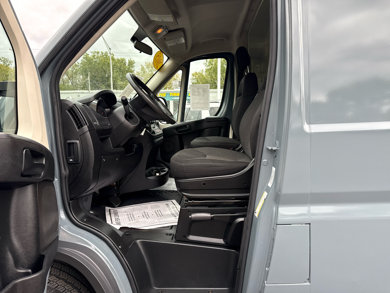 RAM Promaster 1500 Low Roof Tradesman 136-in. WB 2015
