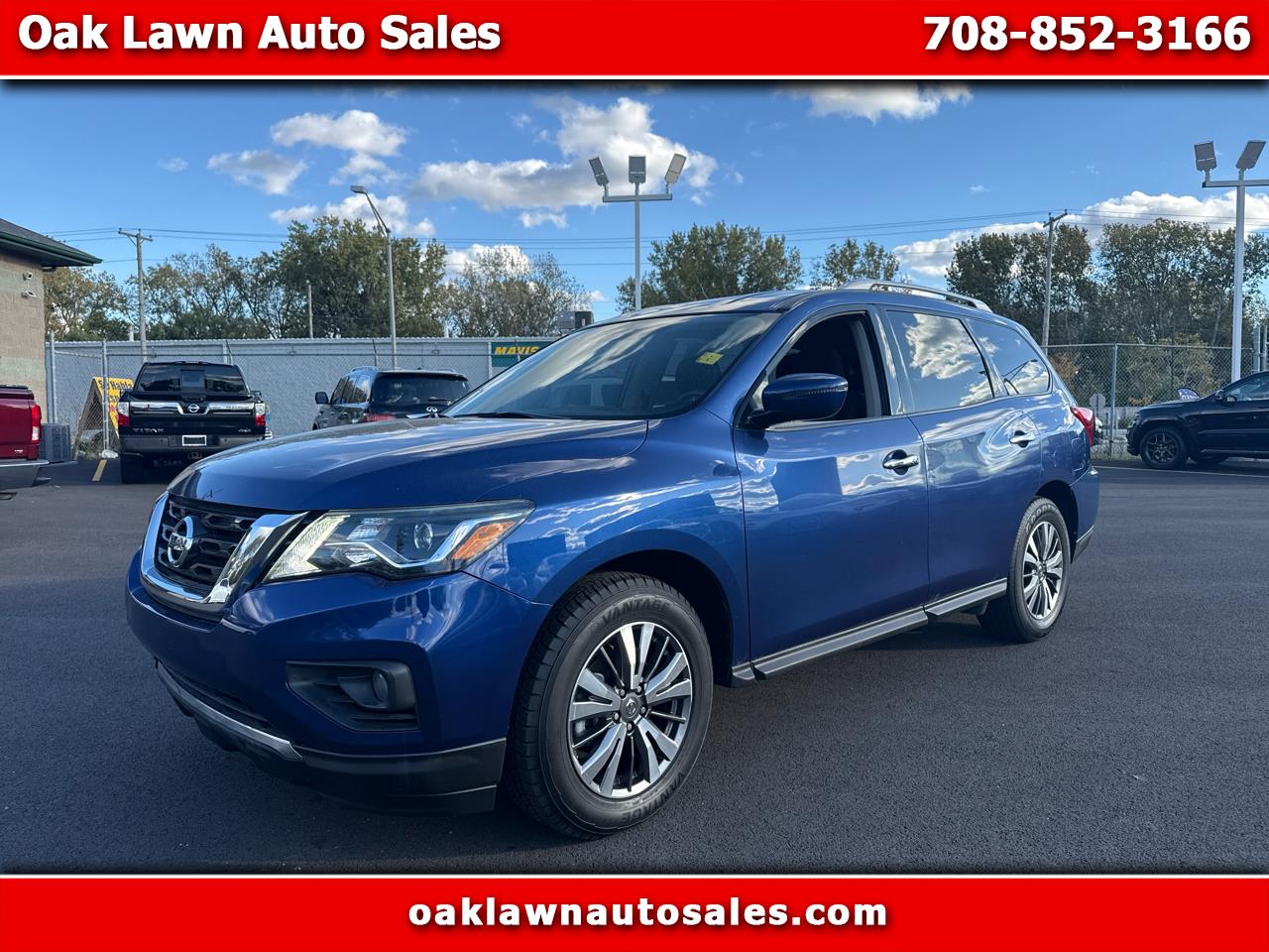 2020 Nissan Pathfinder SV's photo
