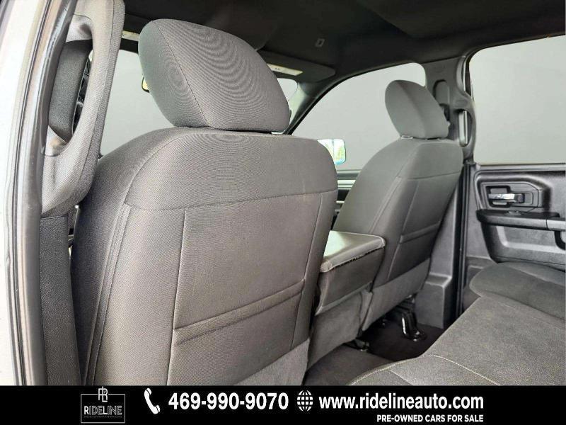 RAM 1500 Classic Warlock 4x2 Crew Cab 5'7" Box 2021