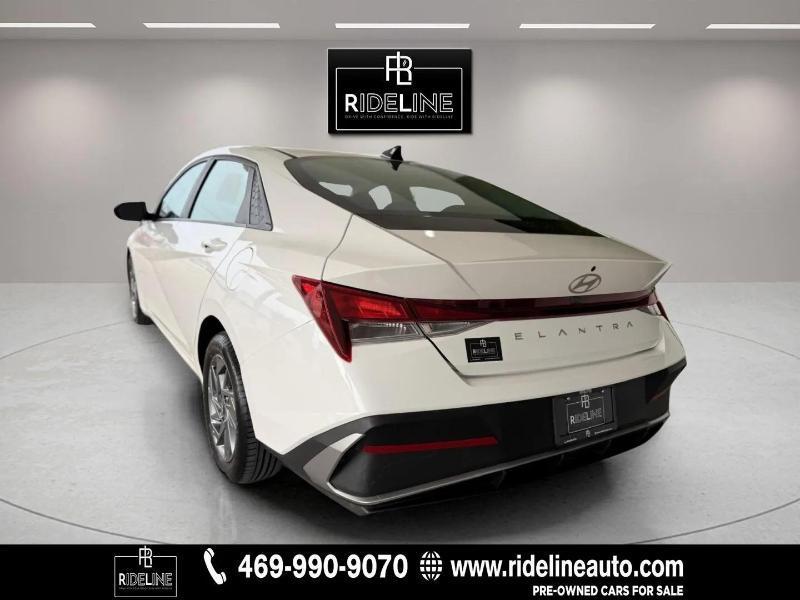 Hyundai Elantra SEL 2024