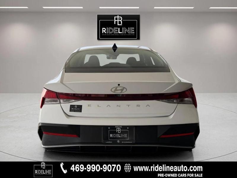 Hyundai Elantra SEL 2024