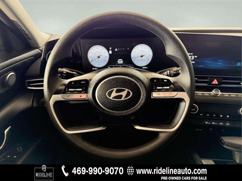 Hyundai Elantra SEL 2024