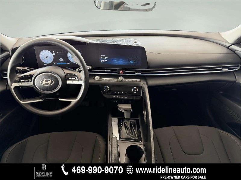 Hyundai Elantra SEL 2024