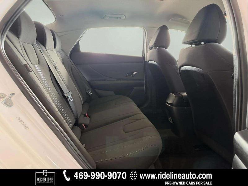 Hyundai Elantra SEL 2024