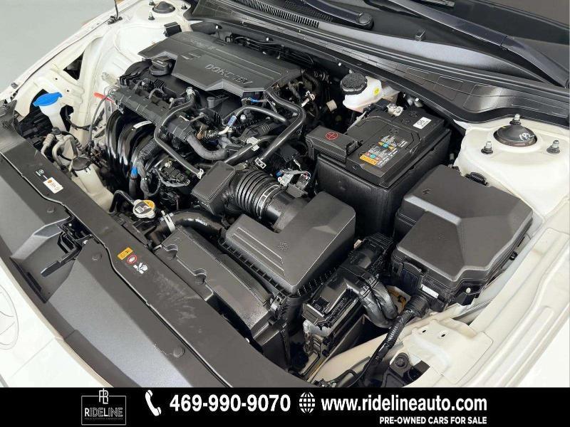 Hyundai Elantra SEL 2024