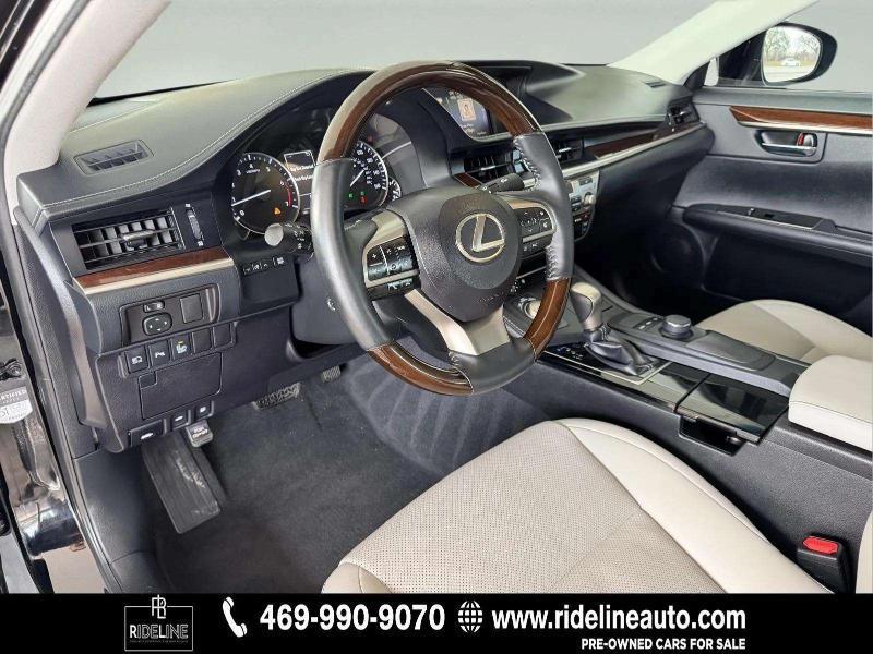 Lexus ES 350 Sedan 2016