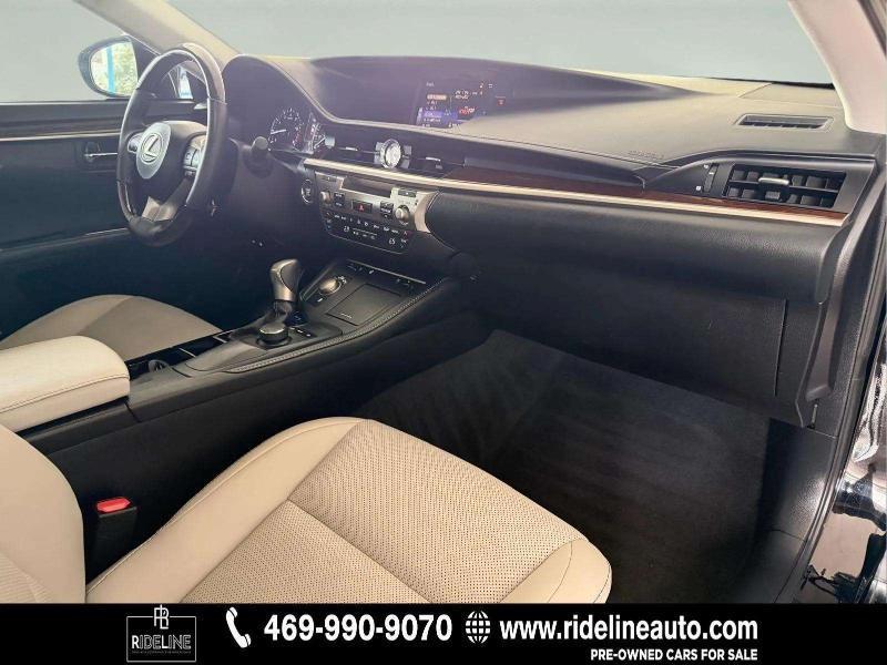 Lexus ES 350 Sedan 2016