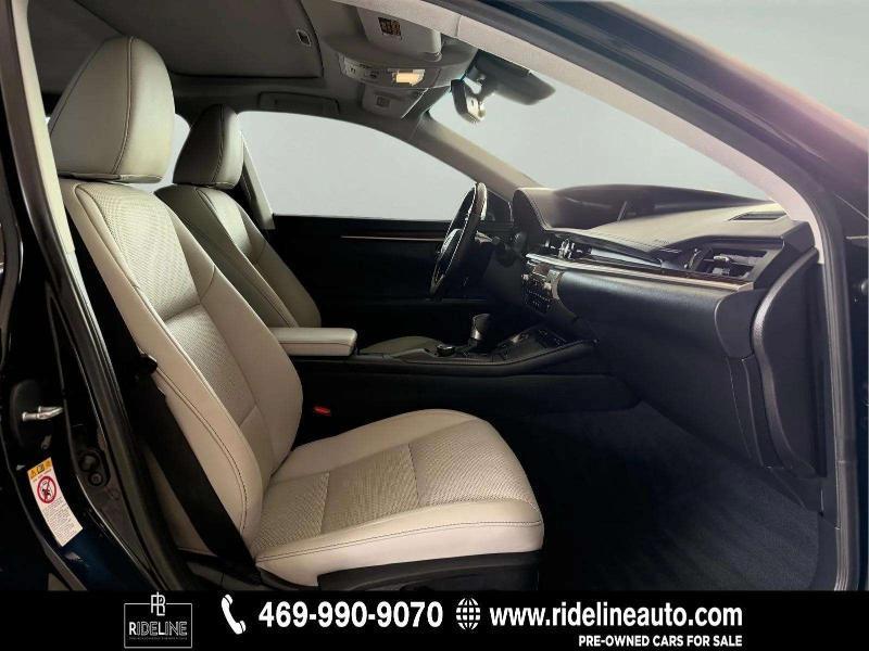 Lexus ES 350 Sedan 2016