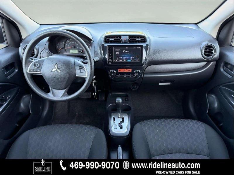 Mitsubishi Mirage ES CVT 2024