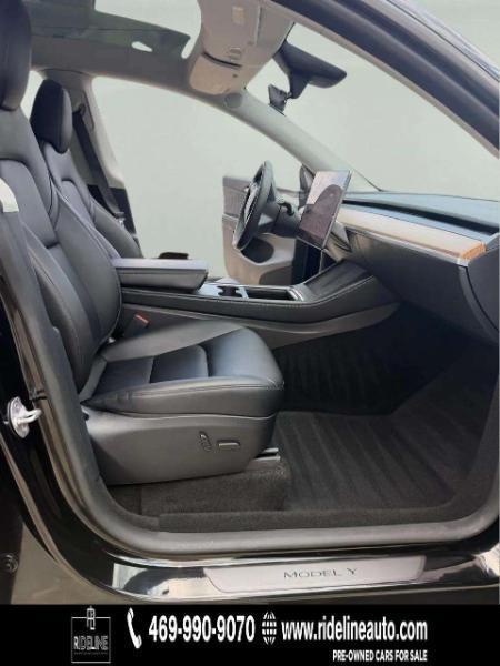 Tesla Model Y Long Range AWD 2023