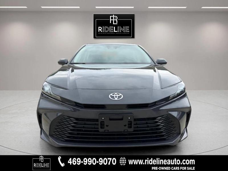 Toyota Camry Hybrid LE 2025