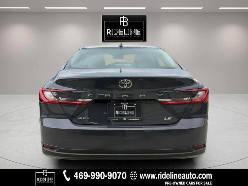 Toyota Camry Hybrid LE 2025