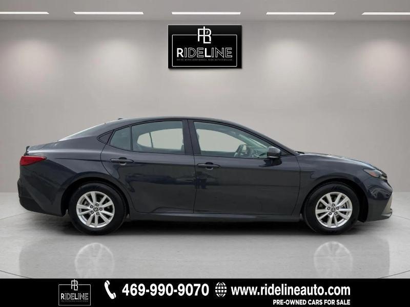 Toyota Camry Hybrid LE 2025