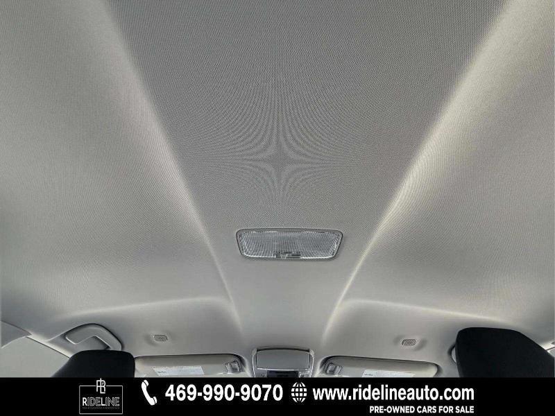 Toyota Camry Hybrid LE 2025