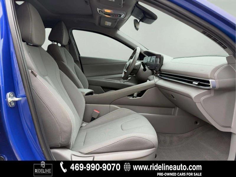 Hyundai Elantra SEL 2024