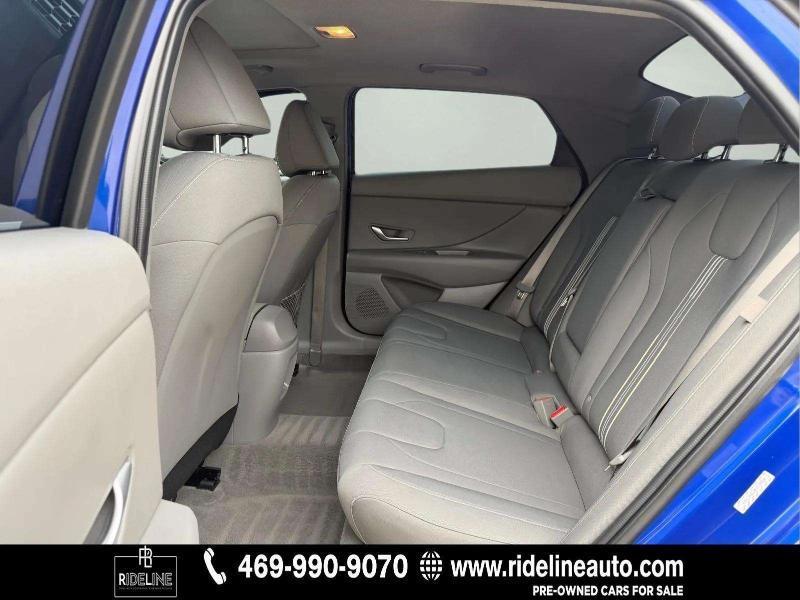 Hyundai Elantra SEL 2024